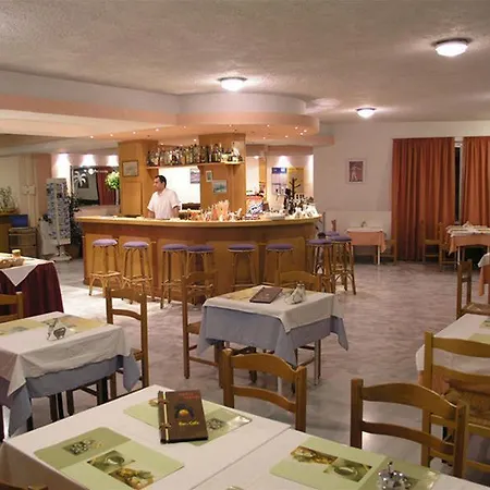 Oasis Scaleta Hotel Skaleta